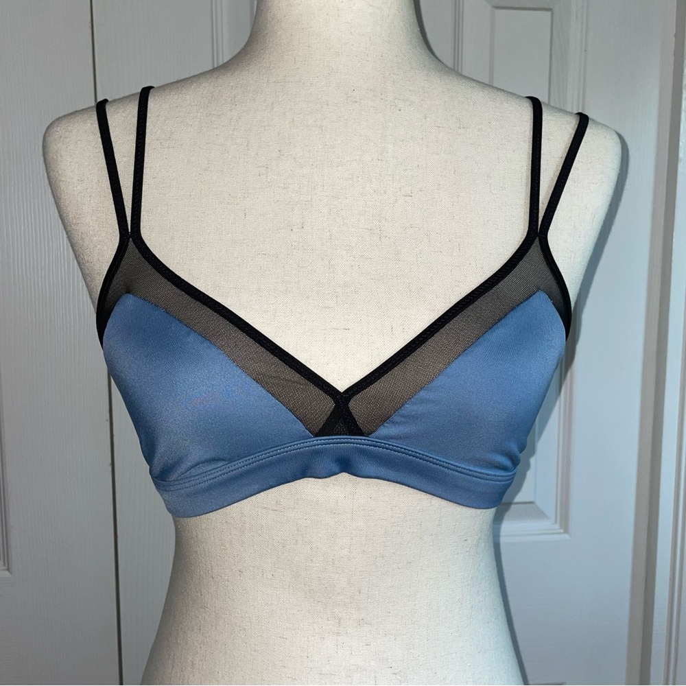 Victoria’s Secret sport bra size S